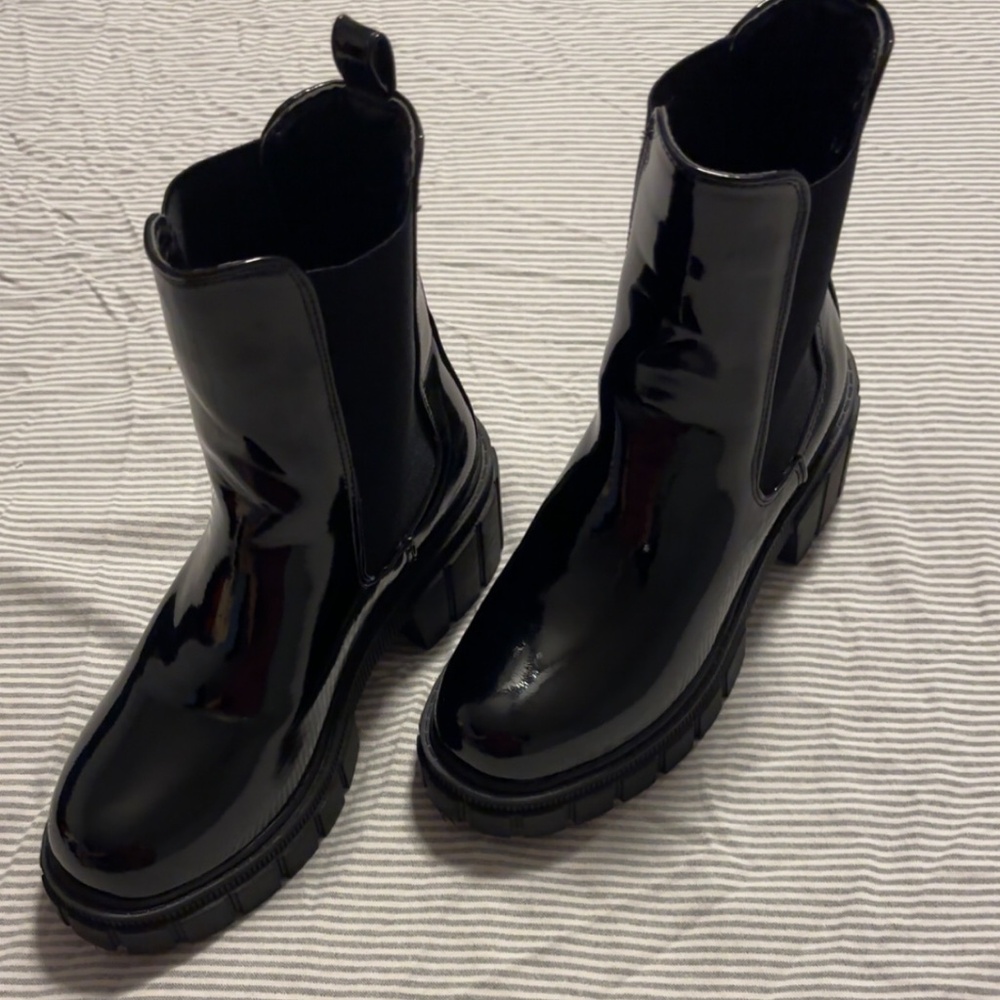 Beautiful chunky combat boots